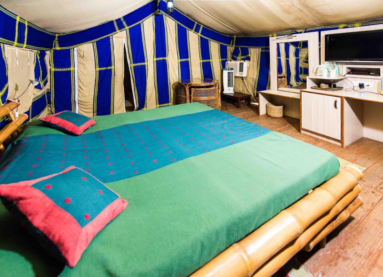 Zizina Otis Resort Гувахати Экстерьер фото